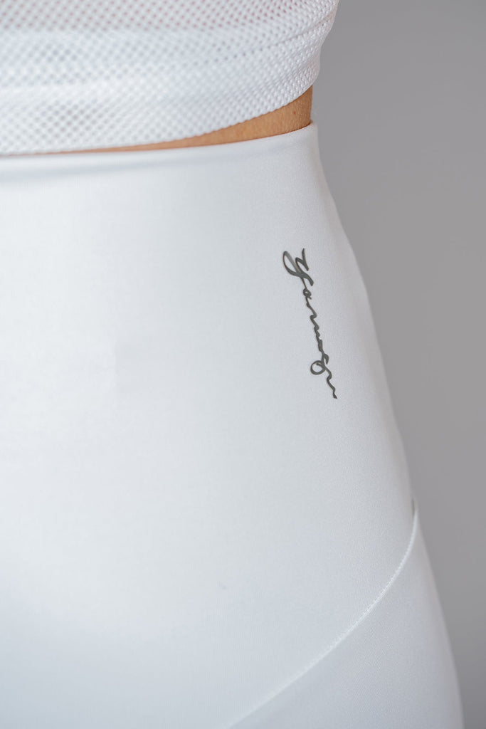 Daria Active Shaper Short - White sustainable fashion
